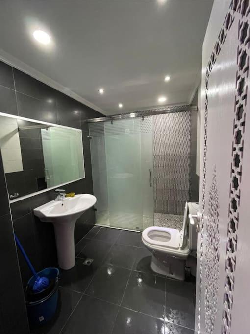 B13 Espace Confort Reunis Apparte 2 Chambres A Louer Tétouan エクステリア 写真